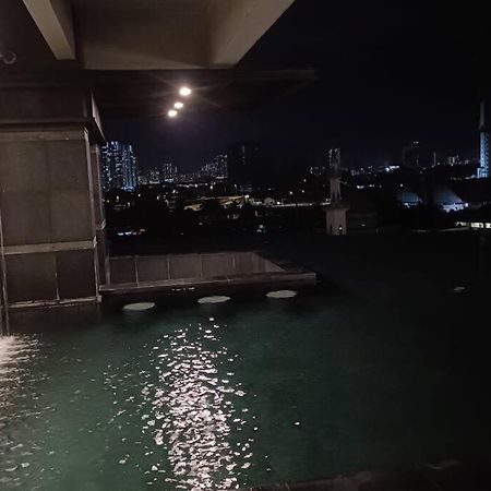 Cozy Flexus Signature 4 Guests Pool Nflix Hbo Kuala Lumpur Exterior photo